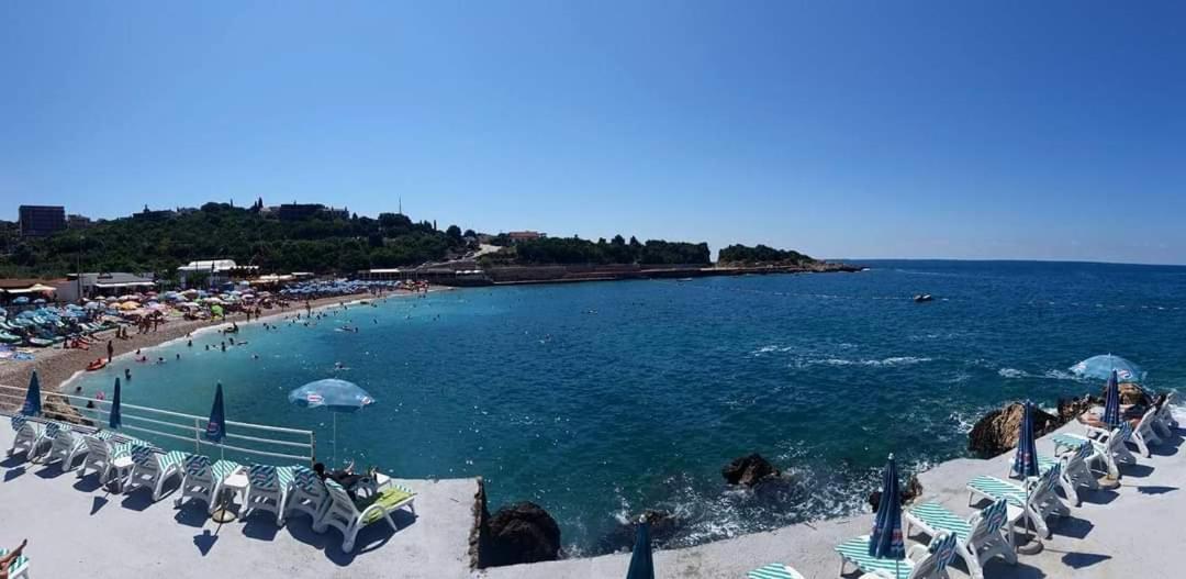 Apartmani Ljubica Utjeha Exteriör bild