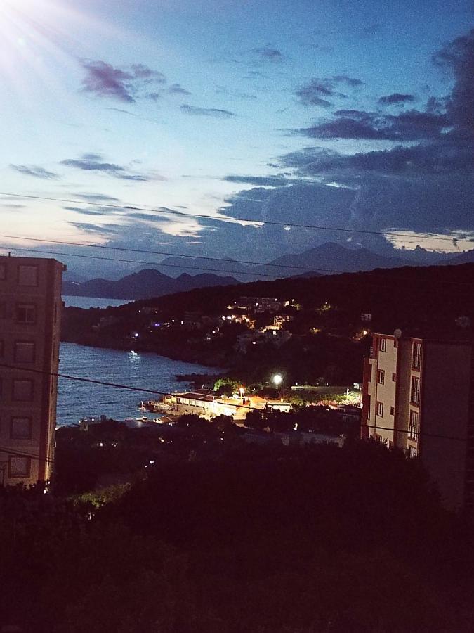 Apartmani Ljubica Utjeha Exteriör bild