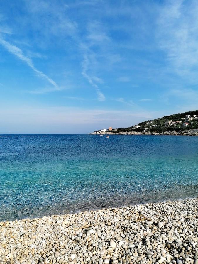 Apartmani Ljubica Utjeha Exteriör bild